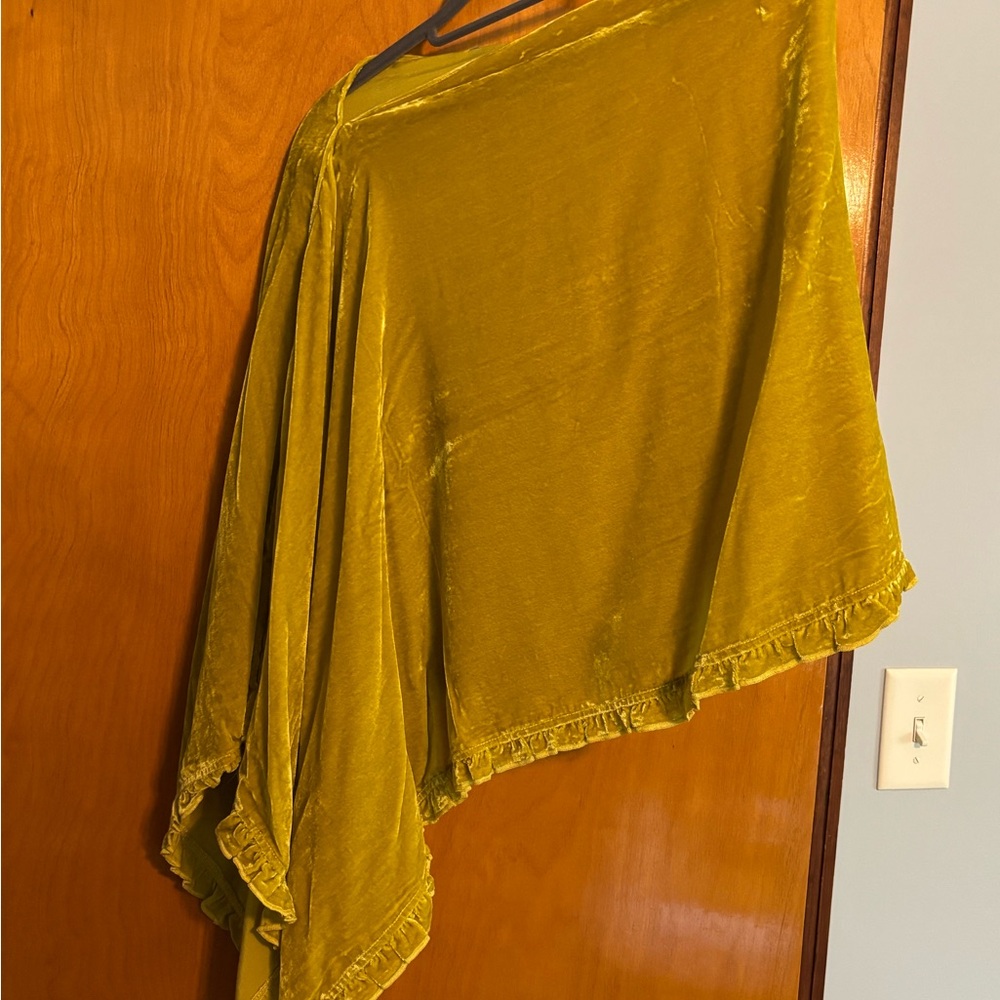 Spartina 449  Velvet Ruffle Topper in Golden Olive-One Size and NWT!